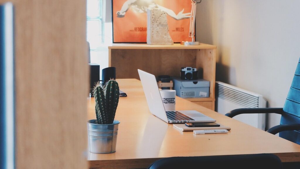 Download ux competitive analysis template in PDF for free