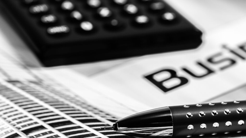 Download laundromat business plan template in PDF for free