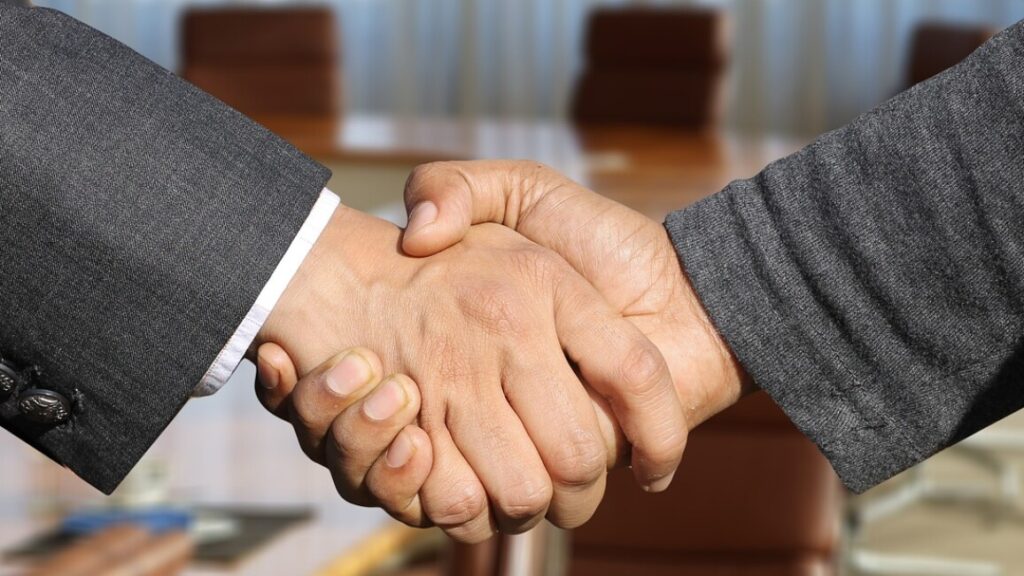 Download moving company contract template in PDF for free